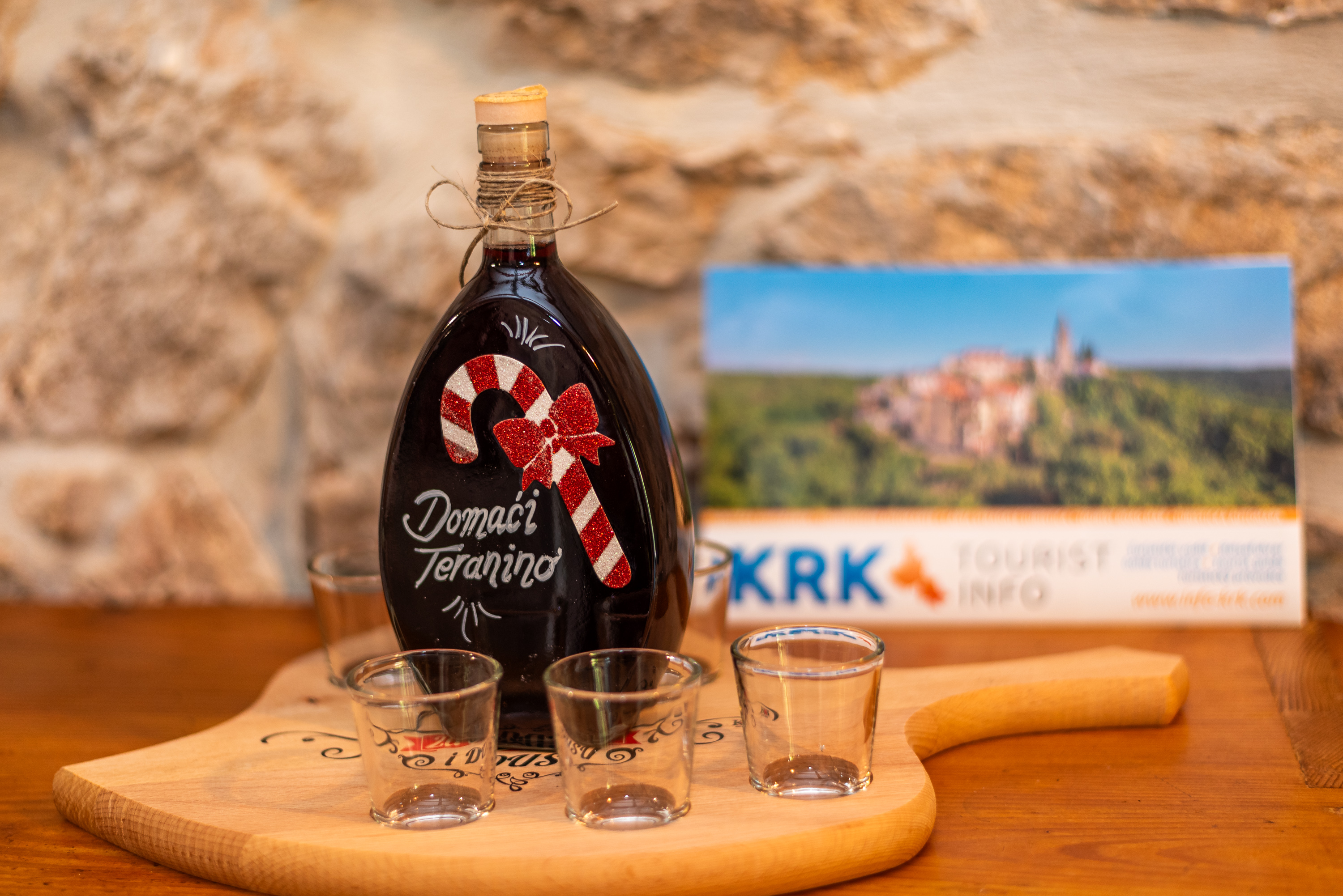 Krčka kuća 1 blagavaonica - detalj, teranino